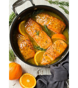 Salmon Mengkilap Jeruk dengan Rosemary